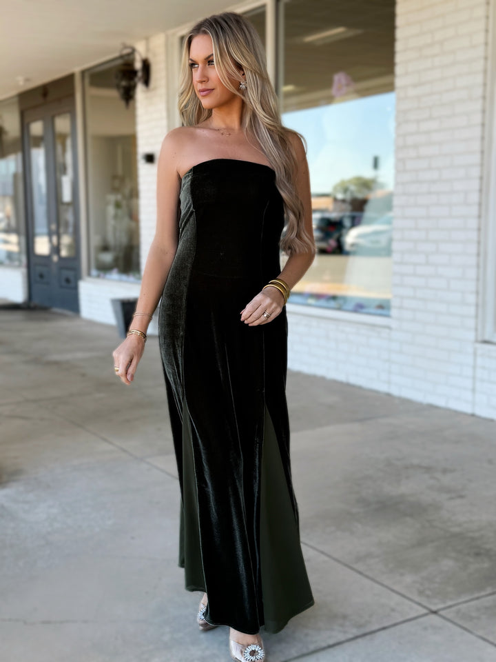 Midnight Oil Maxi Dress (FINIAL SALE)