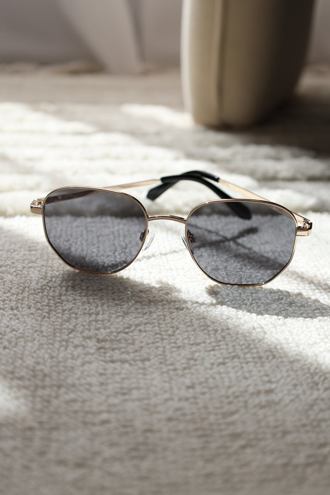 QUAY- Big Time Sunglasses