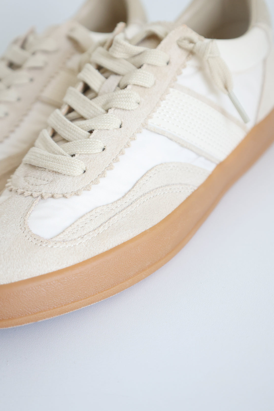 Dixie Sneaker