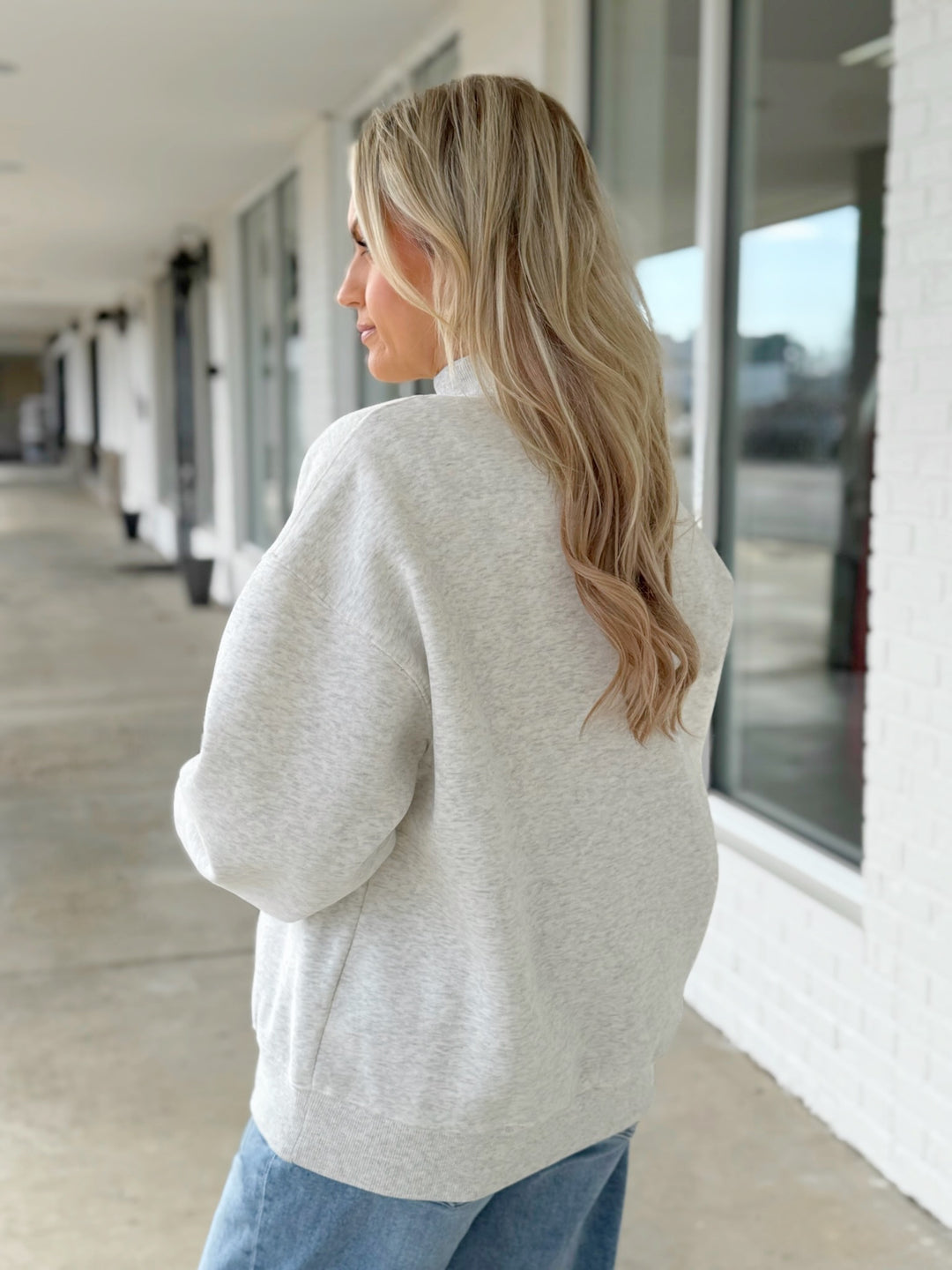 Buyer Mock Neck Sweatshirt- White Melange