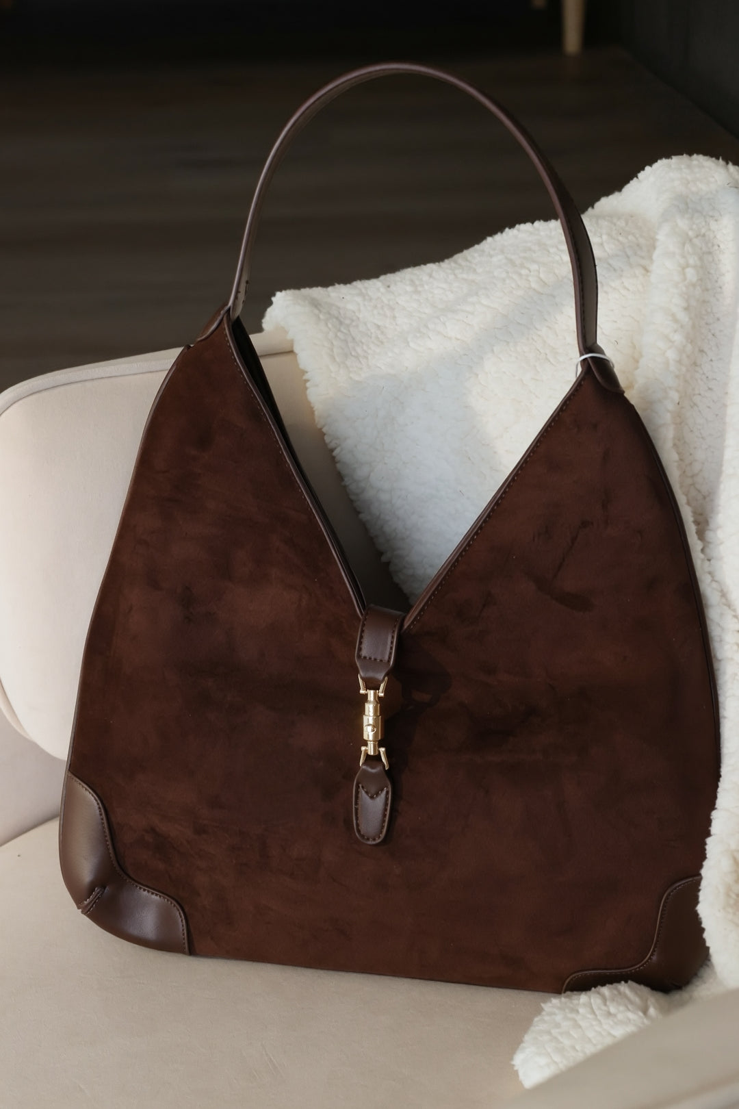 Genesis Tote
