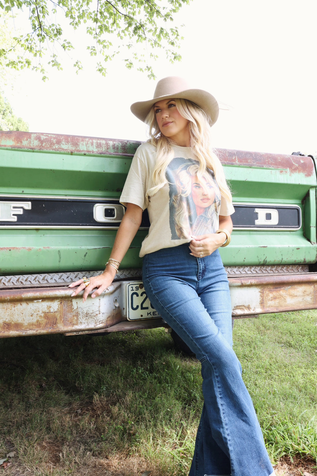 Dolly Portrait Graphic Tee