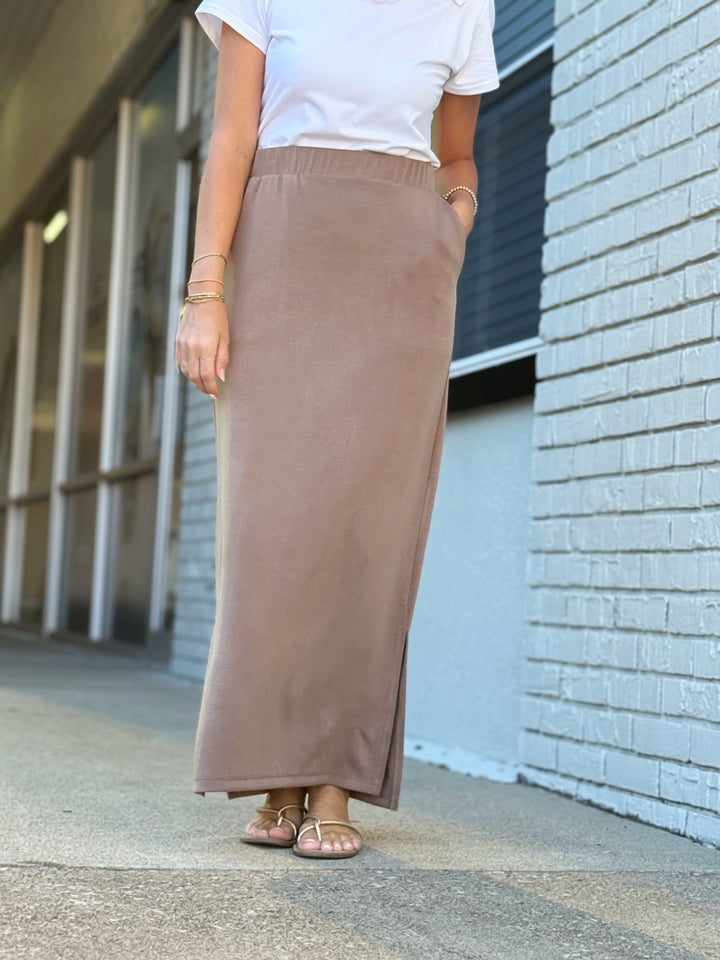 Travel Midi Skirt