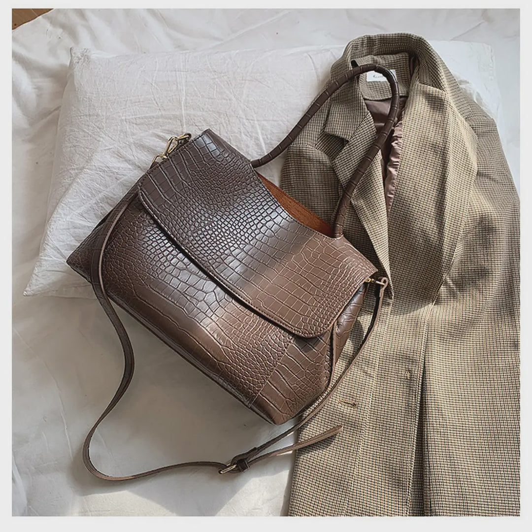 District Handbag