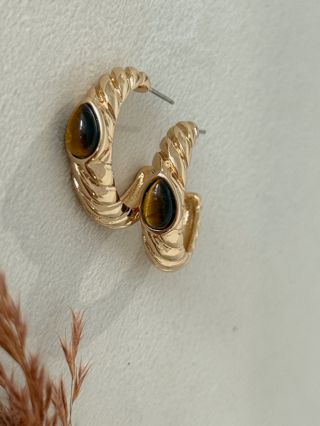 Stone Oval Hoops