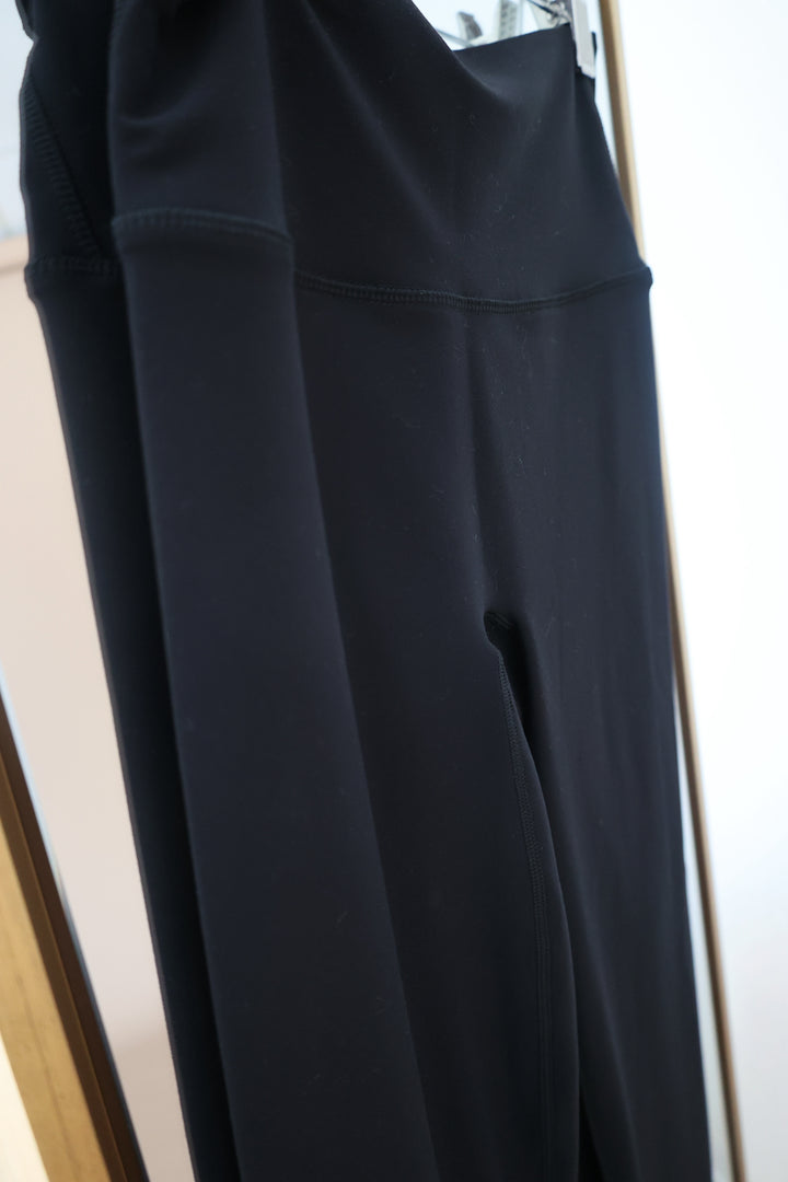 SPANXsmooth Onform Leggings