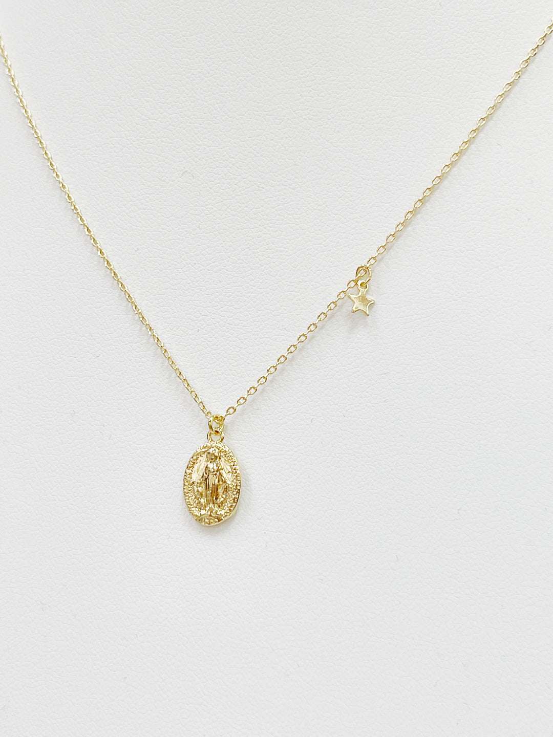 Maria Oval Necklace